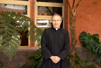 Padre Ángel Luis Blasco, nuevo capellán de la UNIS comprometido con el Saber para servir