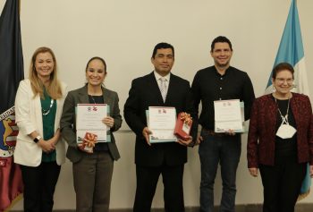 UNIS premia a profesores destacados por su excelencia en estrategias didácticas