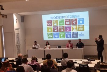 Foro de sostenibilidad: estudiantes aprenden acerca de las acciones de empresas guatemaltecas que logran un cambio en la sociedad