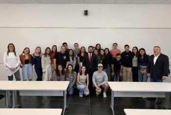 David Juárez: egresado de la UNIS y presidente de la Cámara Guatemalteca Coreana de Comercio compartió con alumnos de la UNIS un masterclass sobre comercio con Asia